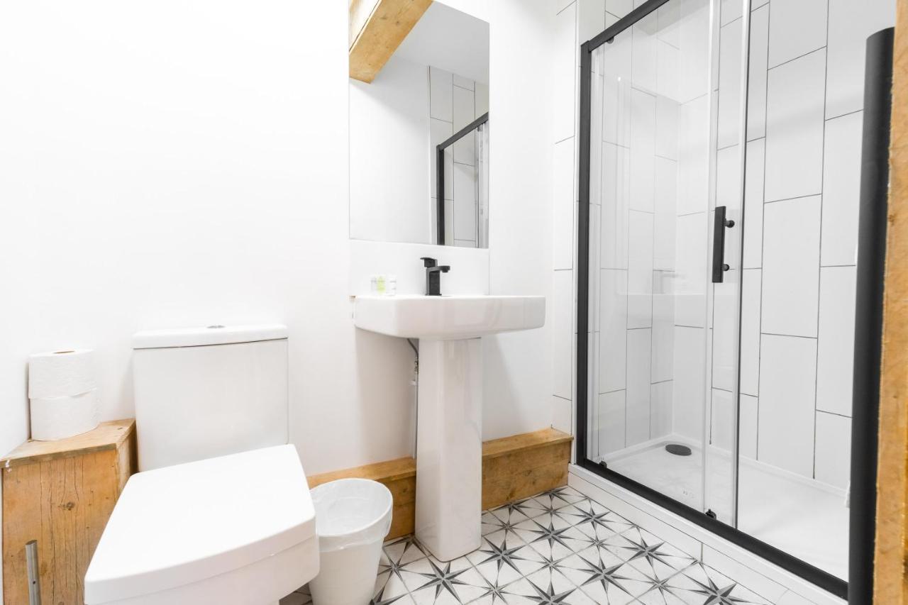 Haus Lofts - Luxury Suite - Parking - Smart Tv - Wifi Birmingham Luaran gambar