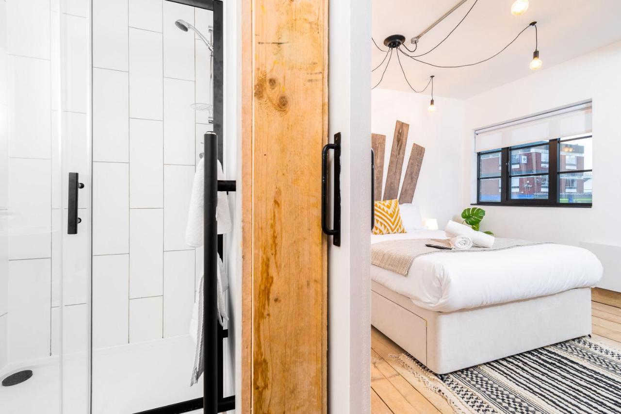 Haus Lofts - Luxury Suite - Parking - Smart Tv - Wifi Birmingham Luaran gambar